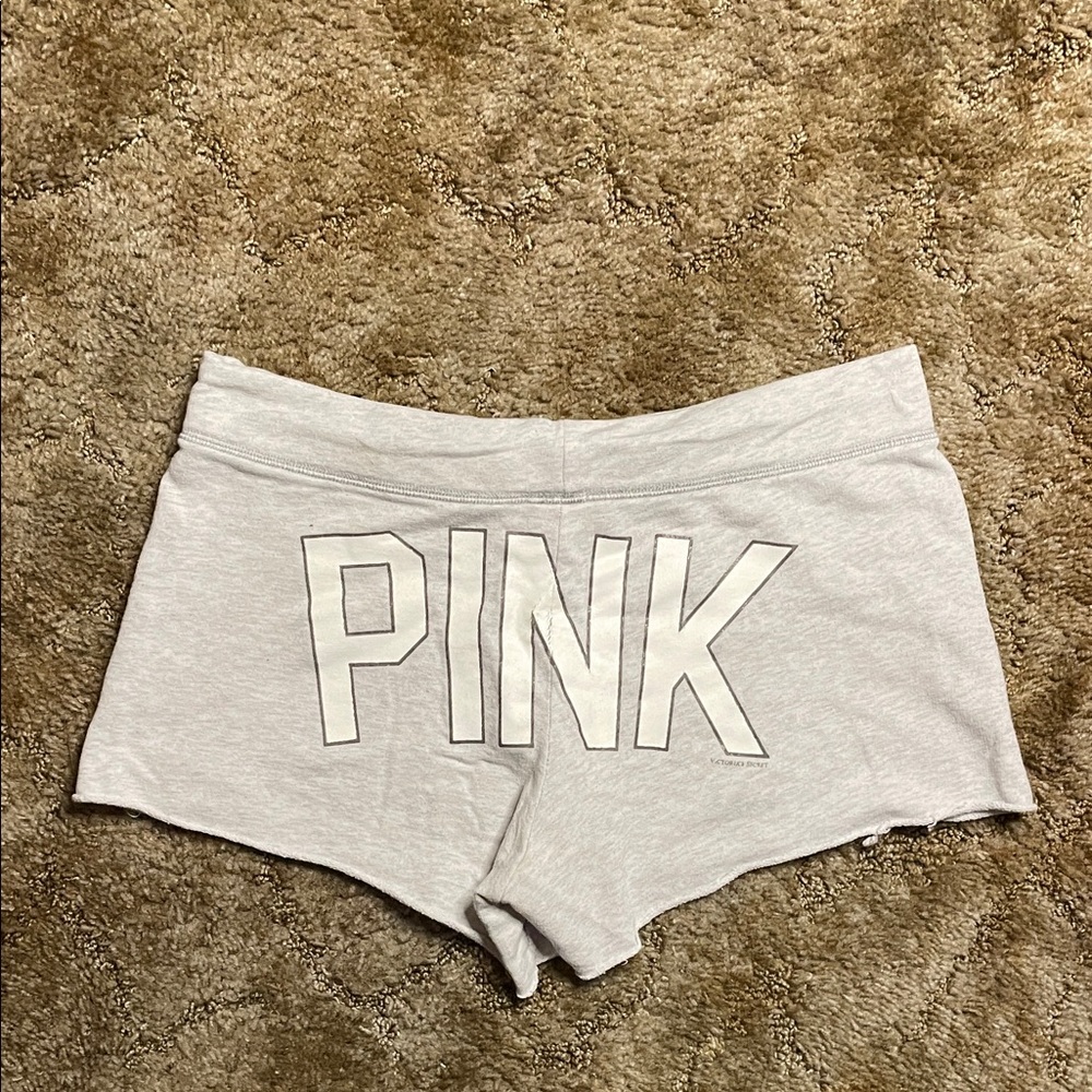 PINK‎ Victoria’s Secret Gray Y2K Style Logo Sweatpants Shorts Size Medium